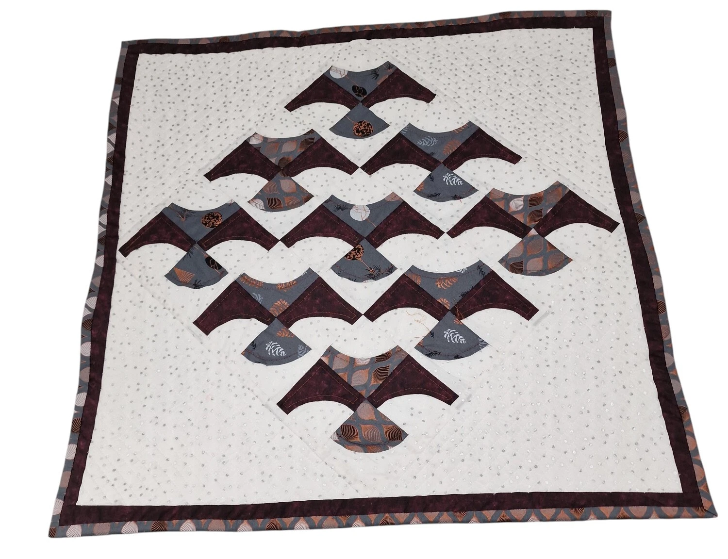 Bluebird Flight Quilt: A Graceful Dance in Fabric