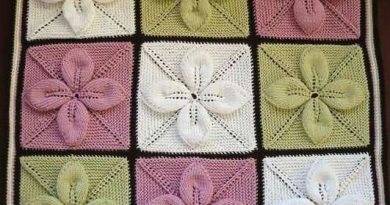 Crochet Baby Blanket with 3D Floral Squares – Step by Step Guide