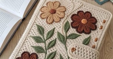 Floral Crochet Notebook Cover – A Whimsical Handmade Project